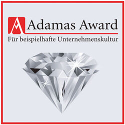 Das Bild zeigt das Logo des Adamas Awards für beispielhafte Unternehmenskultur welcher Aumüller im Jahr 2016 verliehen wurde